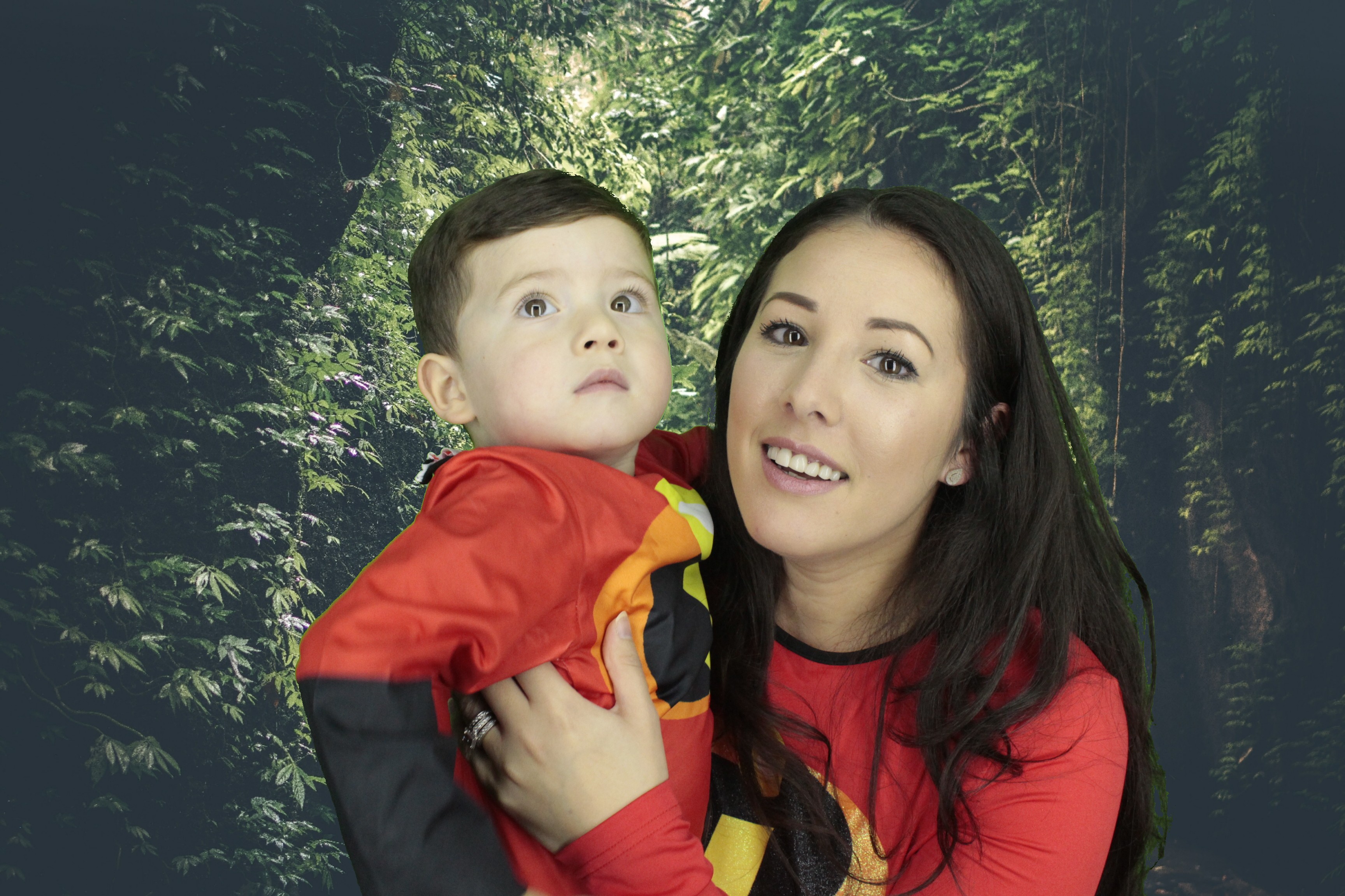 Sams 30th Netflix Party | View more photos from the event at gallery.myphotoboothexperience.co.uk/u/MyPhotoBoothExperienceLtd/Sams-30th-Netflix-Party